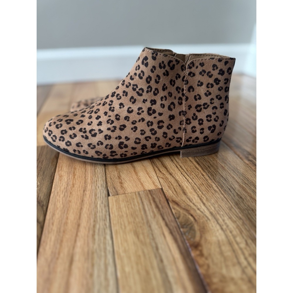 Booties Cat & Jack Girls Size 4 Suede Leopard Print